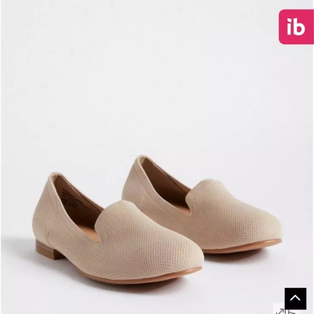 Torrid Tan Flats Elegant Minimalist Loafers 9.5 WW